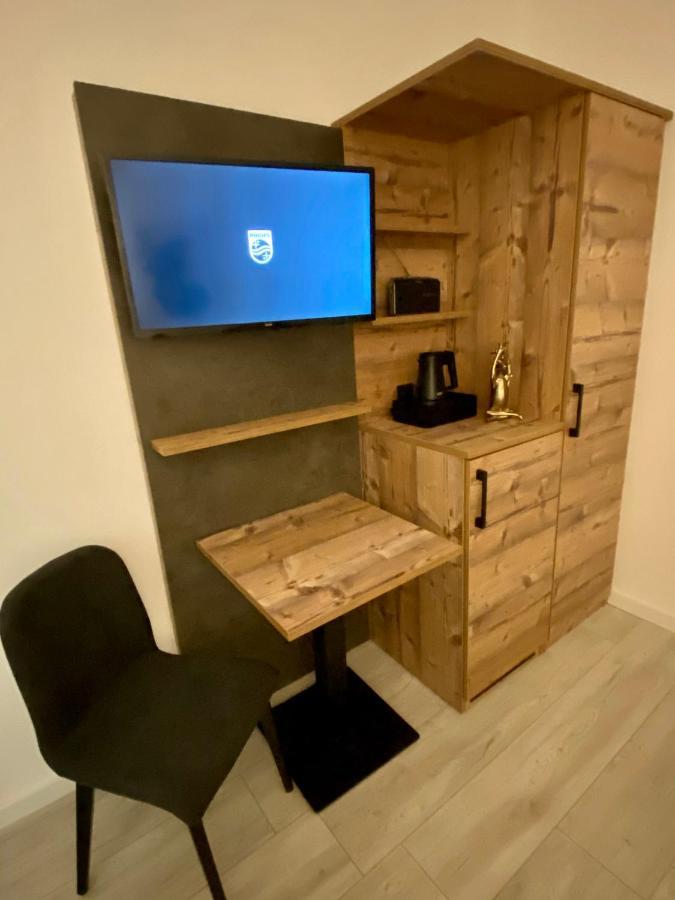 Deluxe Single Room,1139899330:JPEG